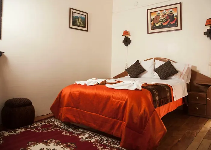 Bed & Breakfast Golden House -