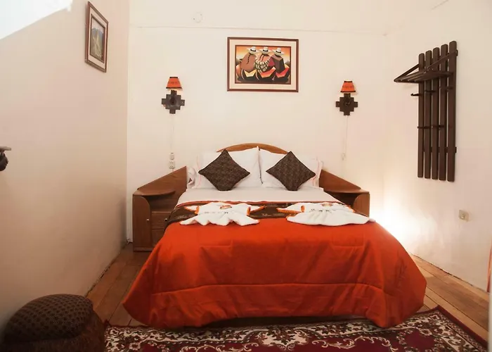 Bed & Breakfast Golden House -