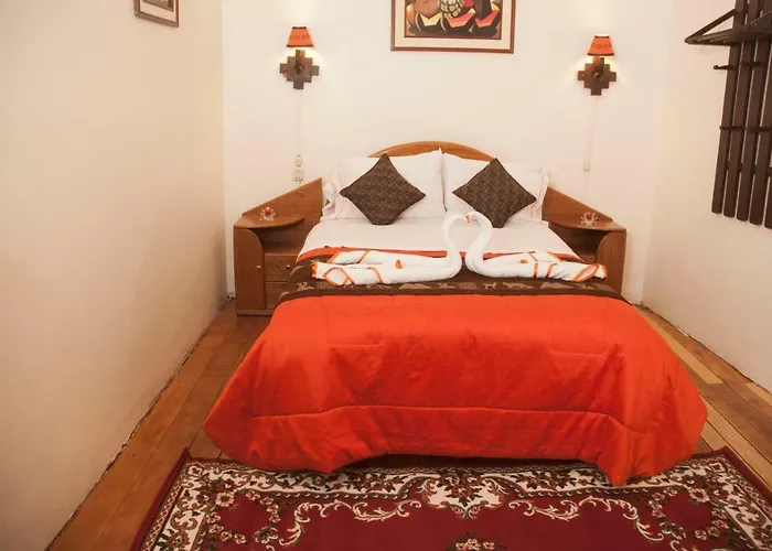 Golden House - 2*