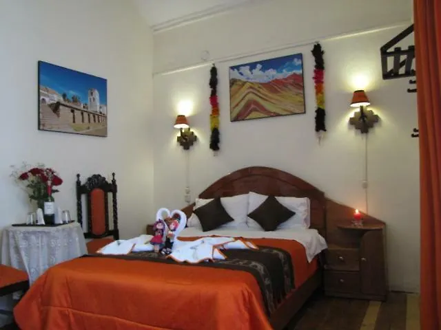 Golden House -